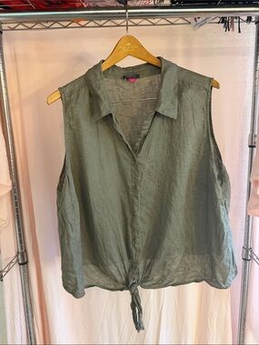 Vince Camuto Olive Green Sleeveless Button-Front Tie Top